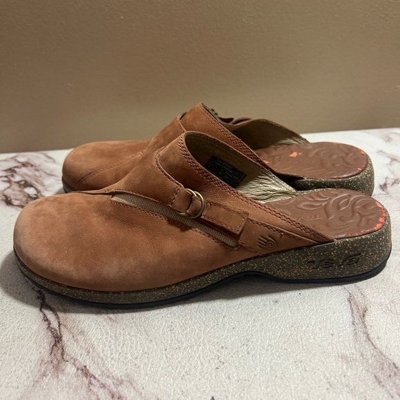 Teva Shoes - Teva Women’s Ventura Light Brown Nubuck Cork Footbed Clogs Mule Size 7